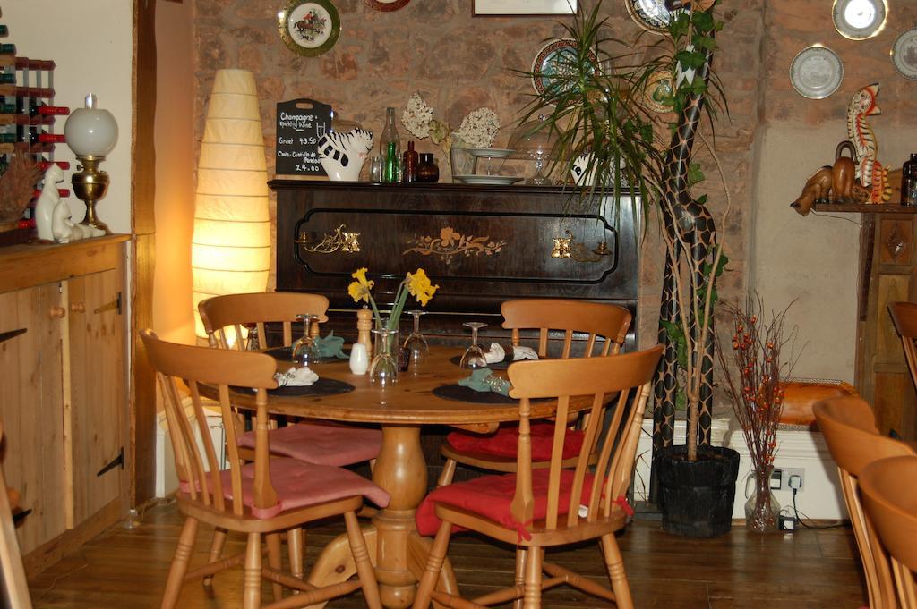 The Mitre Inn Witheridge Zewnętrze zdjęcie