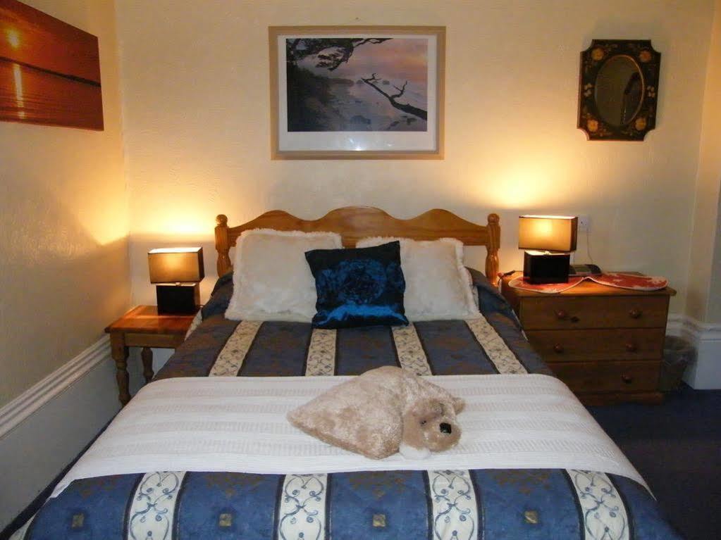 The Mitre Inn Witheridge Zewnętrze zdjęcie